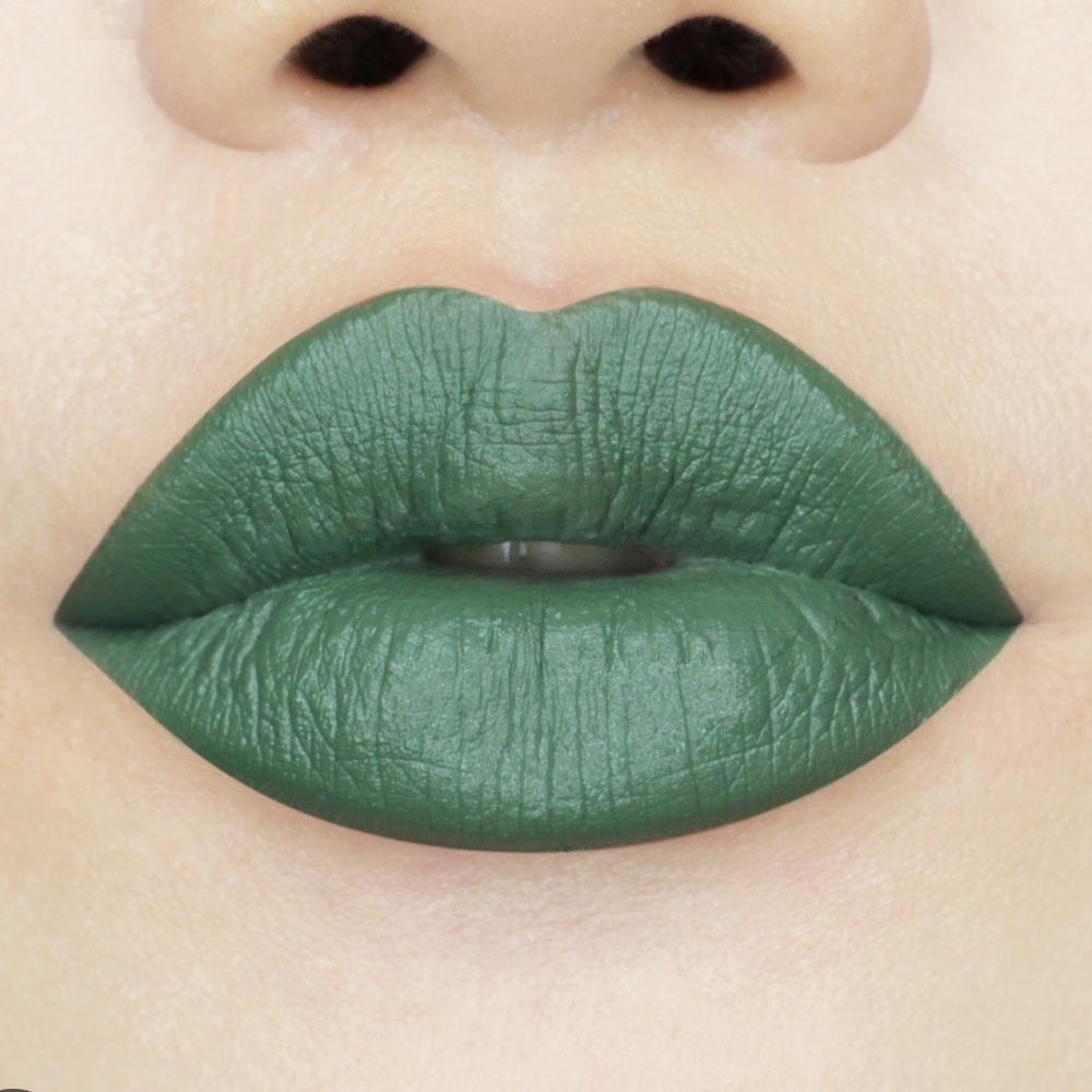 Fenty Beauty Mattemoiselle Lipstick Midnight Wasabi NIB